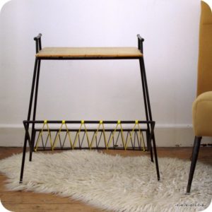 Porte-revues scoubidou jaune