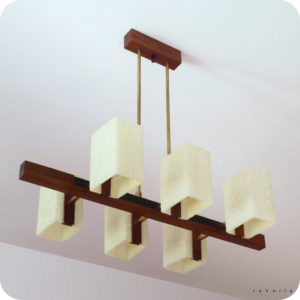 Lustre teck et Perspex