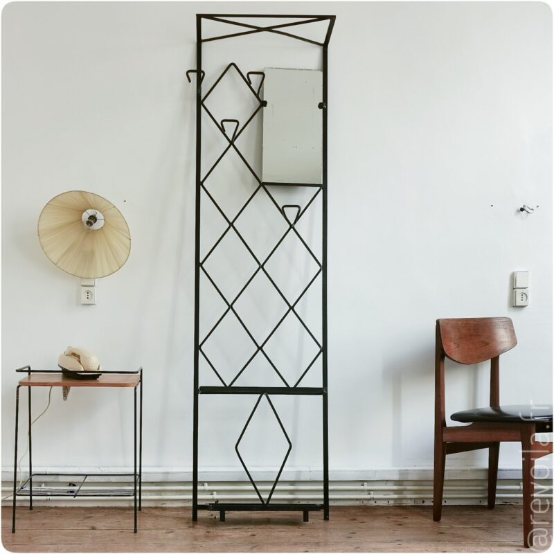 Vestiaire fer forgé losange 1950