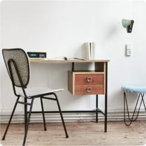 Bureau moderniste des années 60