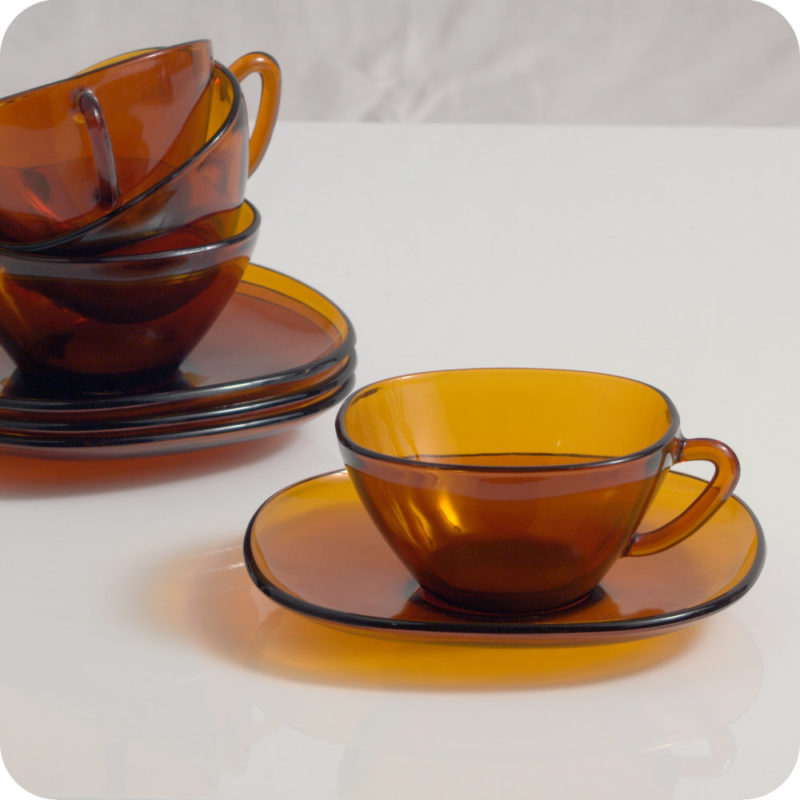 4 tasses marrons « Vereco »