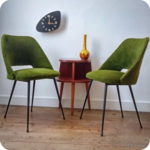 2 chaises tonneau vertes