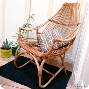 Fauteuil œuf en rotin
